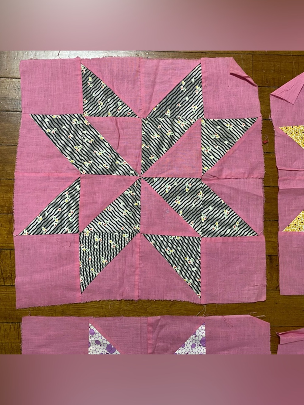 Set of 9 Vintage 8 Point Star Feed Sack Quilt Blocks 15 1/2” x 15 1/2” each - Picture 5 of 10